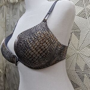 Victoria's secret miraculous plunge 32 D animal/snake print bra